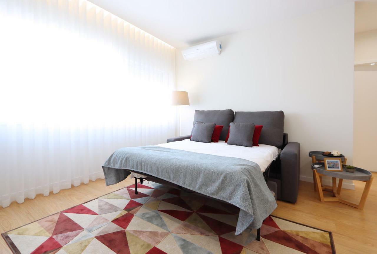 Апартаменты Hm - Living Batalha Square 2 Порту Экстерьер фото